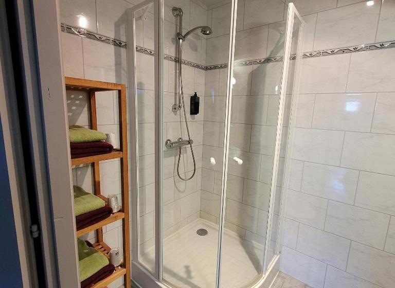 マウンテンビューファミリールーム, Du Lac Des Corbeaux