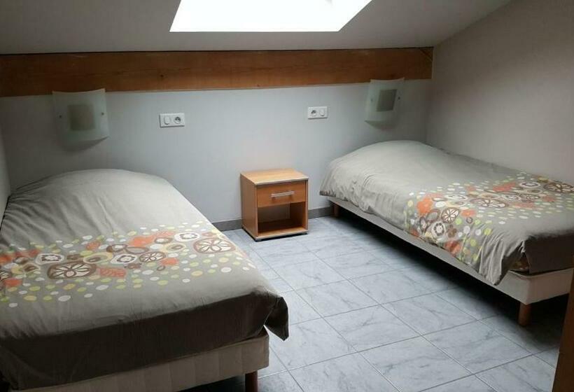 スタンダード４人部屋, Du Lac Des Corbeaux