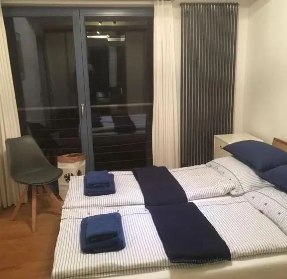 1 Bedroom Penthouse Apartment, Gästehaus/fewos/boardinghaus Lüneburg Süd