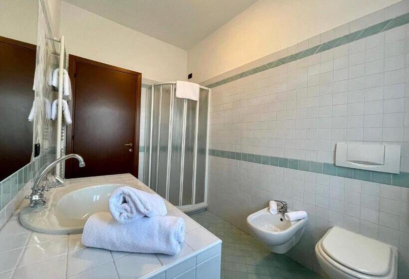 Стандартный Номер Кровать Кинг, Pernice 77