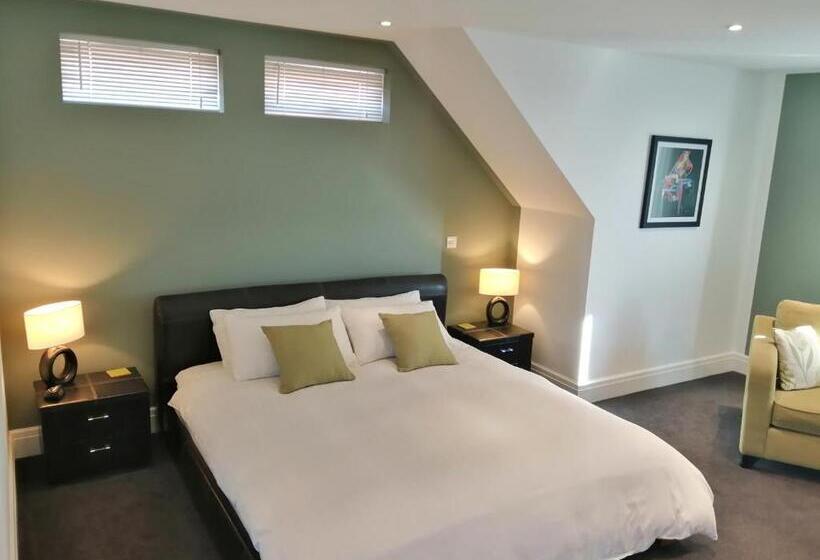 חדר דחוקס עם מיטת קינג, Lazy Days B&b