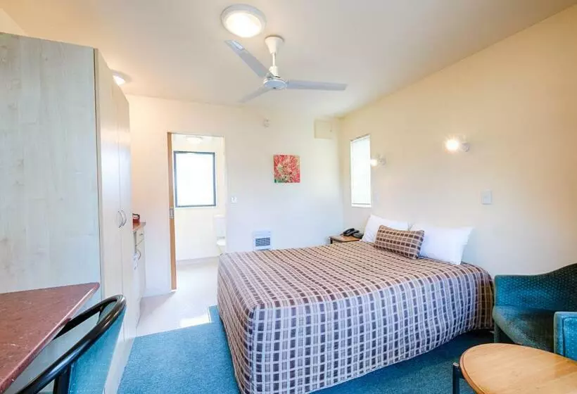ベーシックワンルーム, Bella Vista Motel Palmerston North