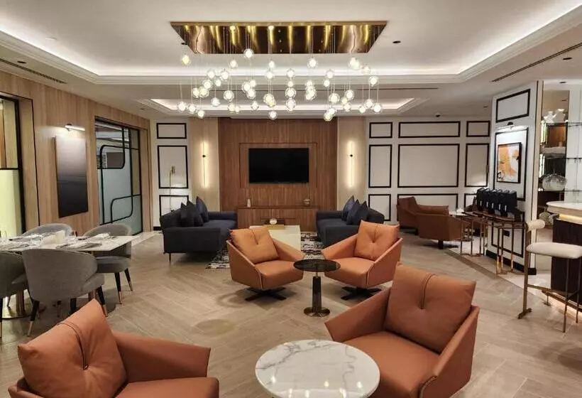 Club Junior Suite