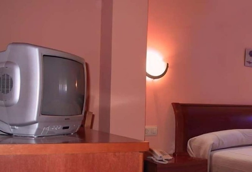 اتاق استاندارد, El Roble