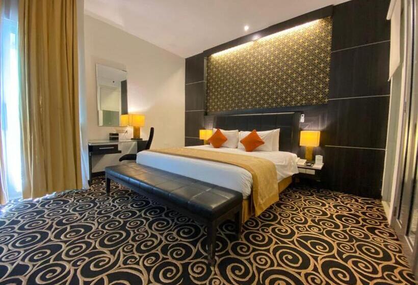 Люкс 3 Спальни, Golden Flower By Kagum Hotels