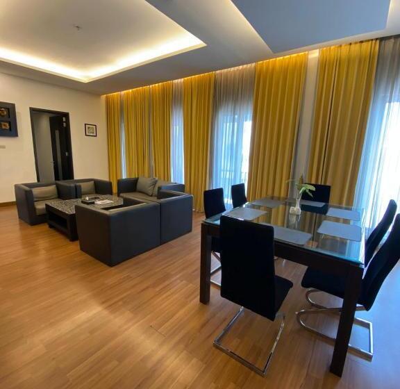 Люкс 3 Спальни, Golden Flower By Kagum Hotels