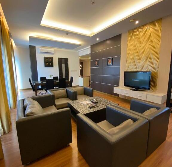 Люкс 3 Спальни, Golden Flower By Kagum Hotels