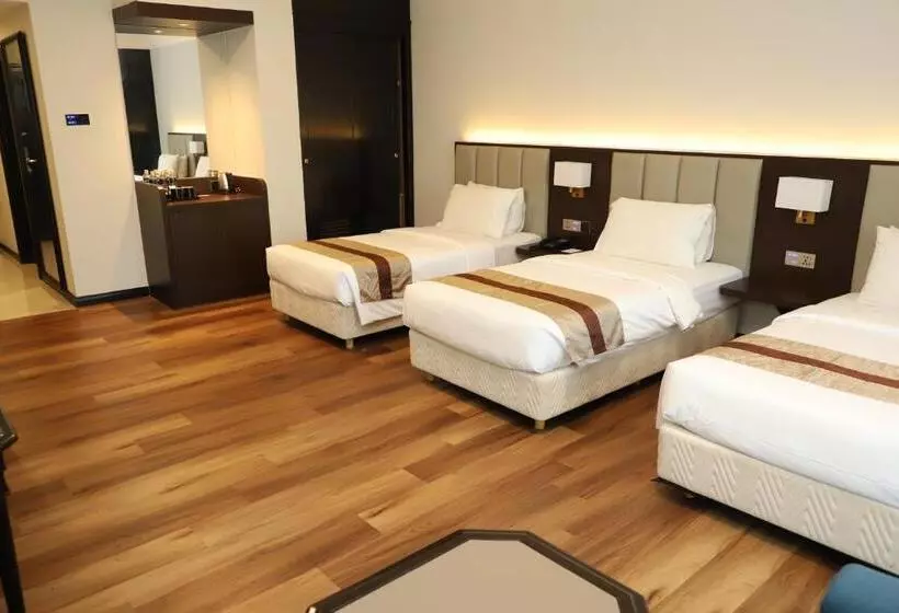 デラックストリプルルーム, Grand Darul Makmur Hotel Kuantan