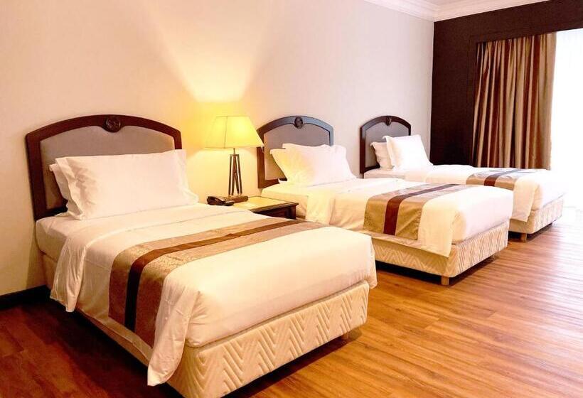 غرفة ديلوكس ثلاثية, Grand Darul Makmur Hotel Kuantan