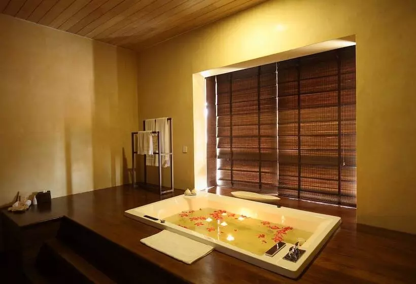 スイート, Jetwing Lagoon   Newly Renovated