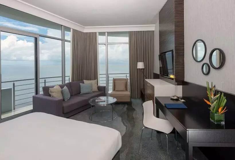 سوییت جونیور با چشم‌انداز دریا, Radisson Blu Hotel & Residence, Maputo