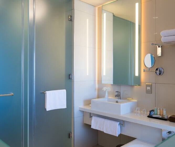 غرفة بريميوم مطلّة علي البحر, Radisson Blu Hotel & Residence, Maputo