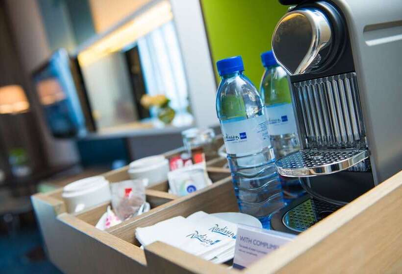 غرفة بريميوم مطلّة علي البحر, Radisson Blu Hotel & Residence, Maputo