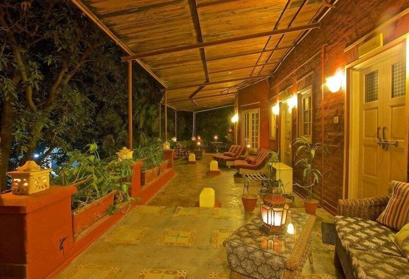 Номер Deluxe, Ranjit S Svaasa Amritsar