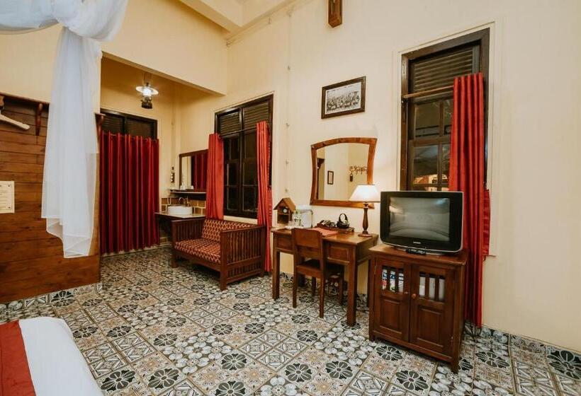 اتاق سوپریور, Saphir Dalat