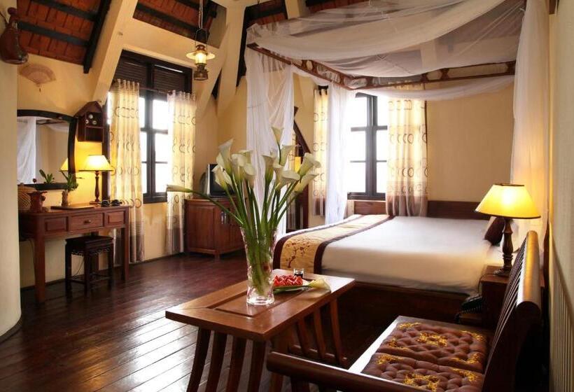 اتاق لوکس با چشمانداز شهر, Saphir Dalat