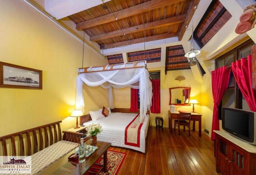 اتاق لوکس با چشمانداز شهر, Saphir Dalat