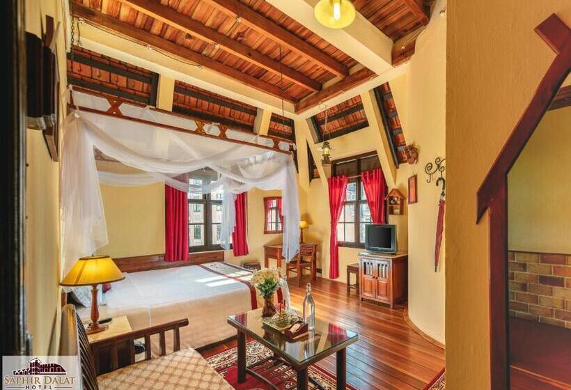 اتاق لوکس با چشمانداز شهر, Saphir Dalat