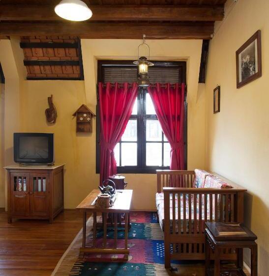 اتاق لوکس, Saphir Dalat