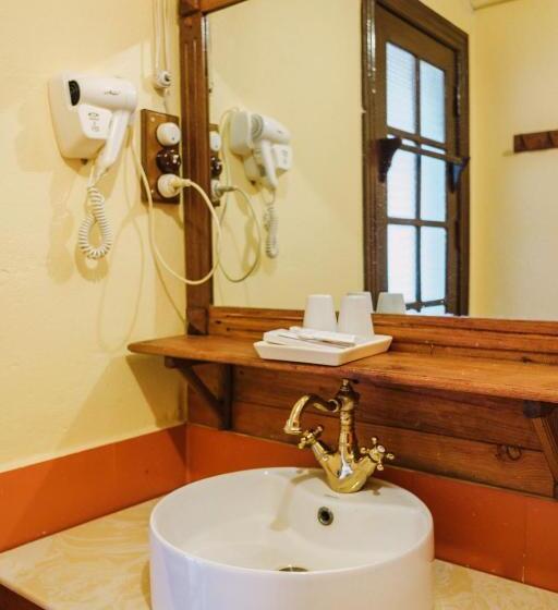 اتاق لوکس, Saphir Dalat