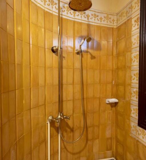 اتاق استاندارد, Saphir Dalat