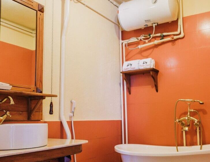 اتاق لوکس, Saphir Dalat