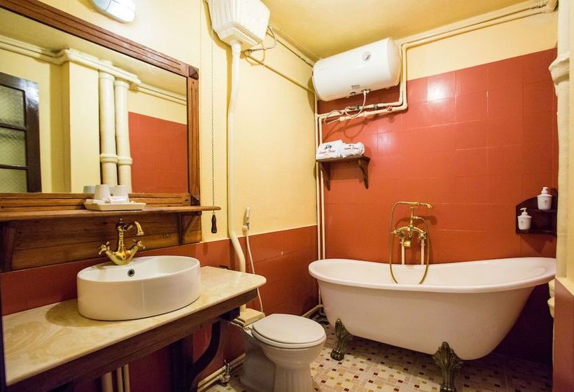 اتاق لوکس, Saphir Dalat