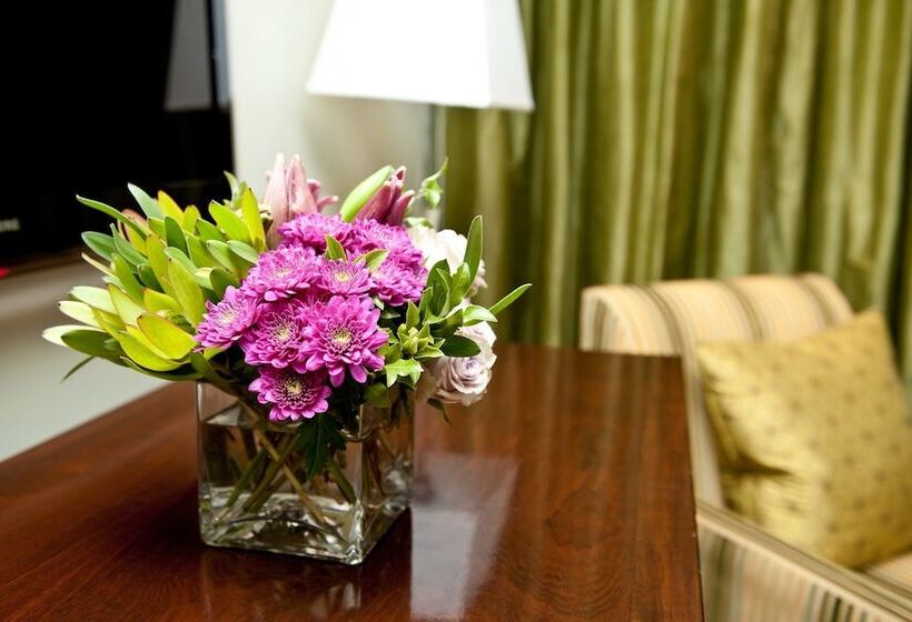 Номер Стандарт, The Marion On Nicol