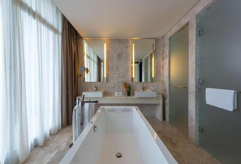 جناح مطلّ علي البحر, Radisson Blu Hotel & Residence, Maputo