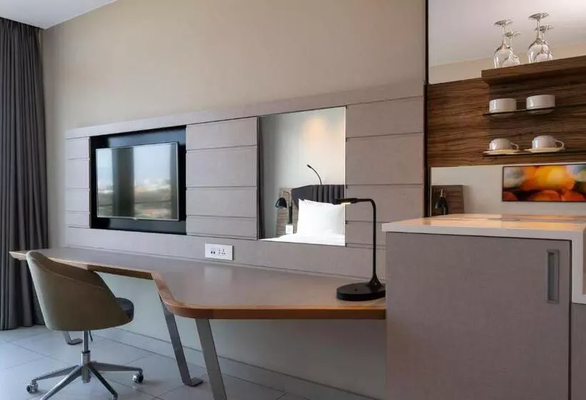 استودیوی استاندارد با چشم‌انداز شهر, Radisson Blu Hotel & Residence, Maputo