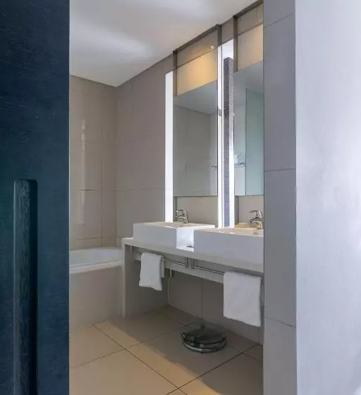 آپارتمان 1 خوابه با بالکن و چشم‌انداز دریا, Radisson Blu Hotel & Residence, Maputo