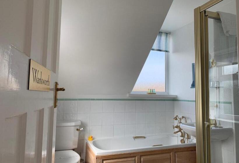 기본룸, Holly Trees