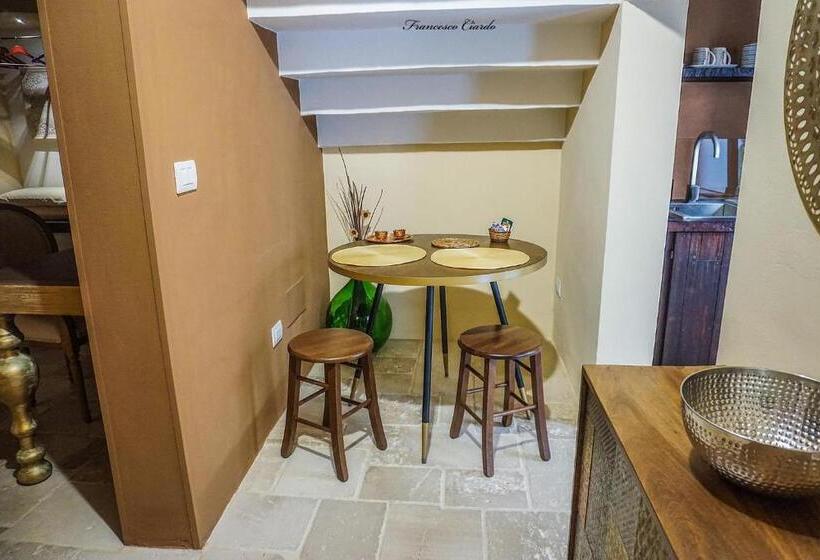 סוויטה, Corte Piri