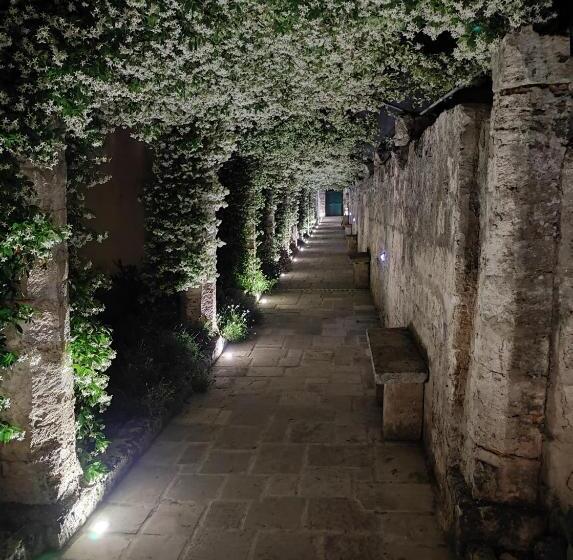 סוויטת ג'וניור, Corte Piri