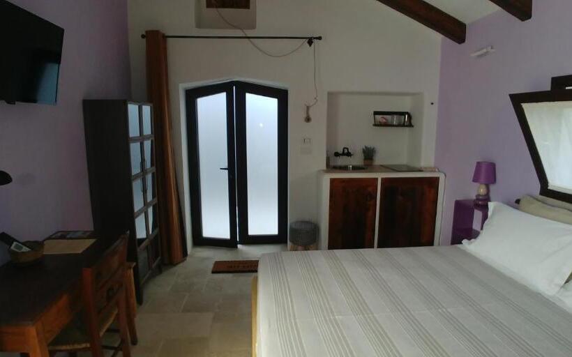 חדר סטנדרט נוף לגינה, Corte Piri