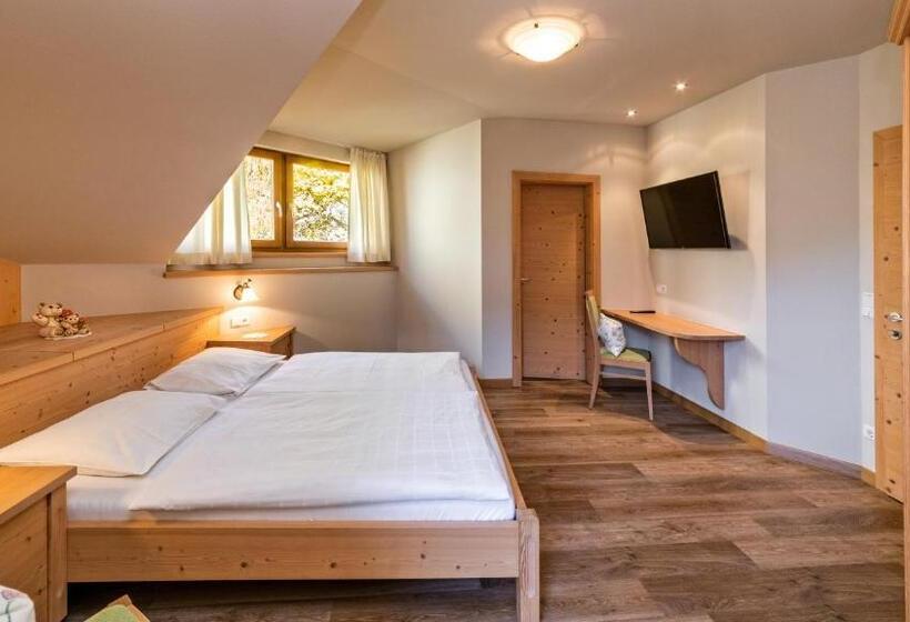 标准间带阳台, Garni Pramstrahler