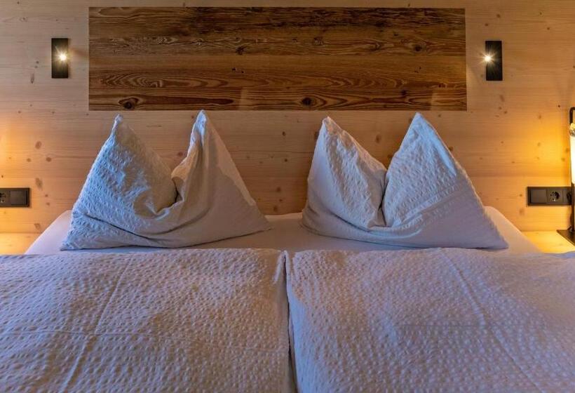 标准间, Garni Pramstrahler