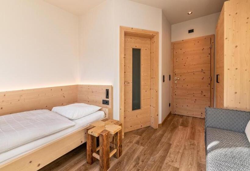 单人基本间, Garni Pramstrahler