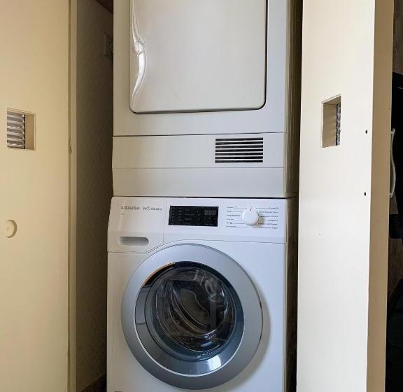 Quarto Economy, Kluiskade 24 Maasland