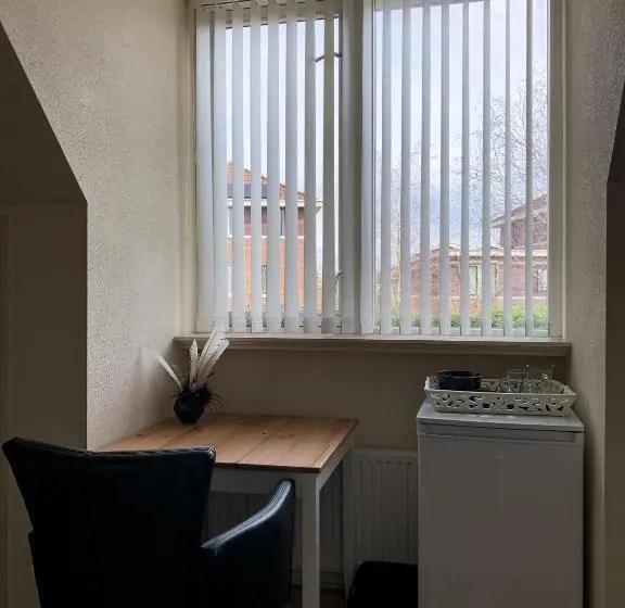 エコノミールーム, Kluiskade 24 Maasland