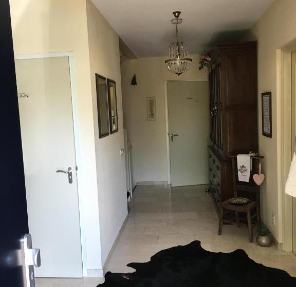 Quarto Estandar Banheiro Compartilhado, Kluiskade 24 Maasland