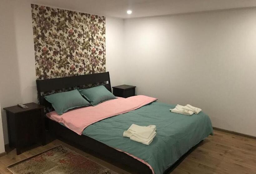 디럭스 룸, Lunca Lui Dan