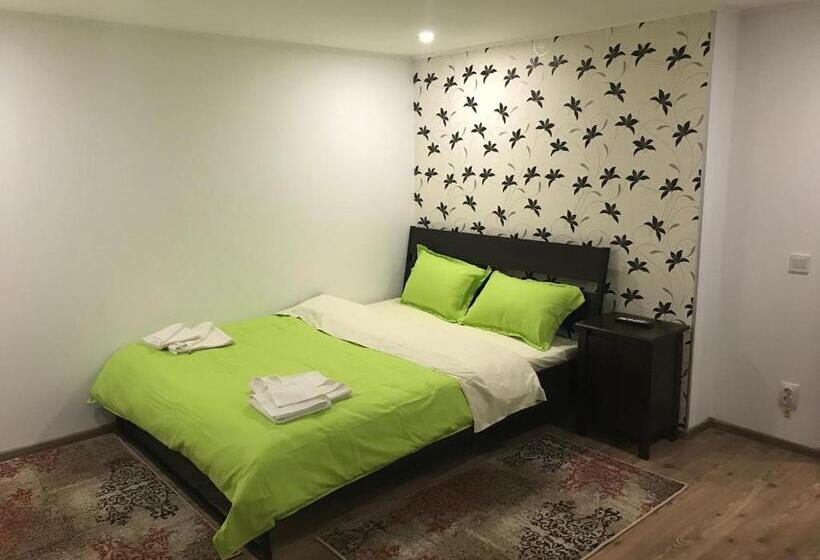 디럭스 룸, Lunca Lui Dan