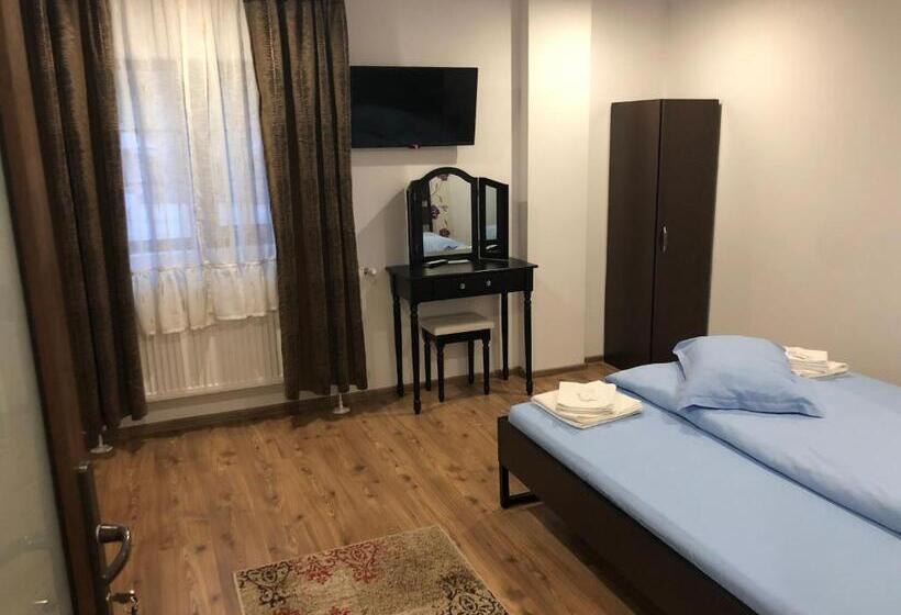 디럭스 룸, Lunca Lui Dan