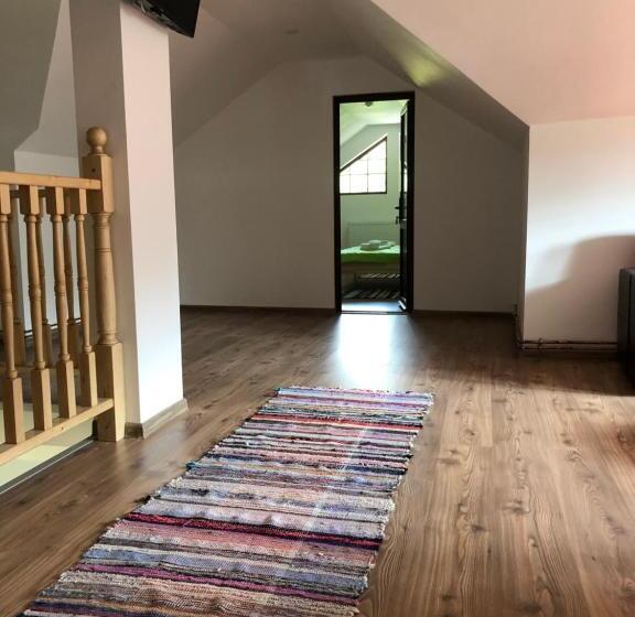 침실 2개 아파트, Lunca Lui Dan