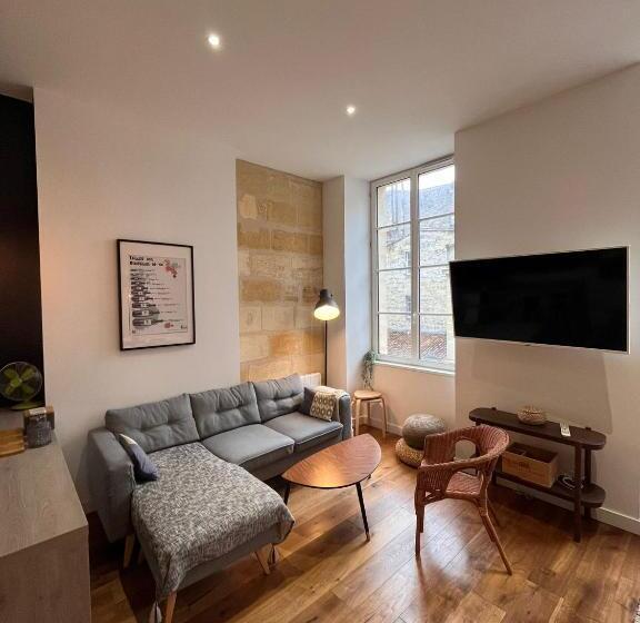 Apartamento 2 Dormitórios, Studios Dans L Hypercentre