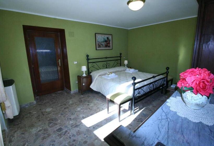 标准间带露台, Marco Tullio Cicerone