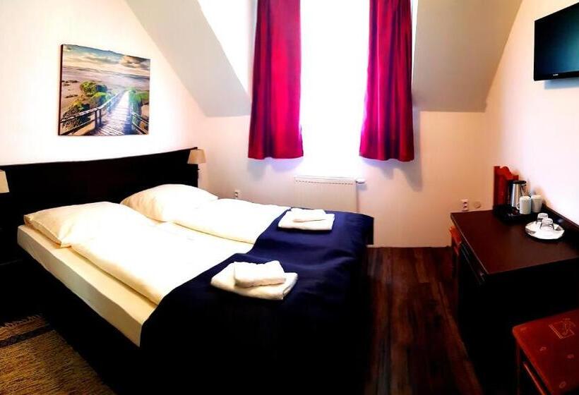 اتاق لوکس, Pizzeria Alžbetka