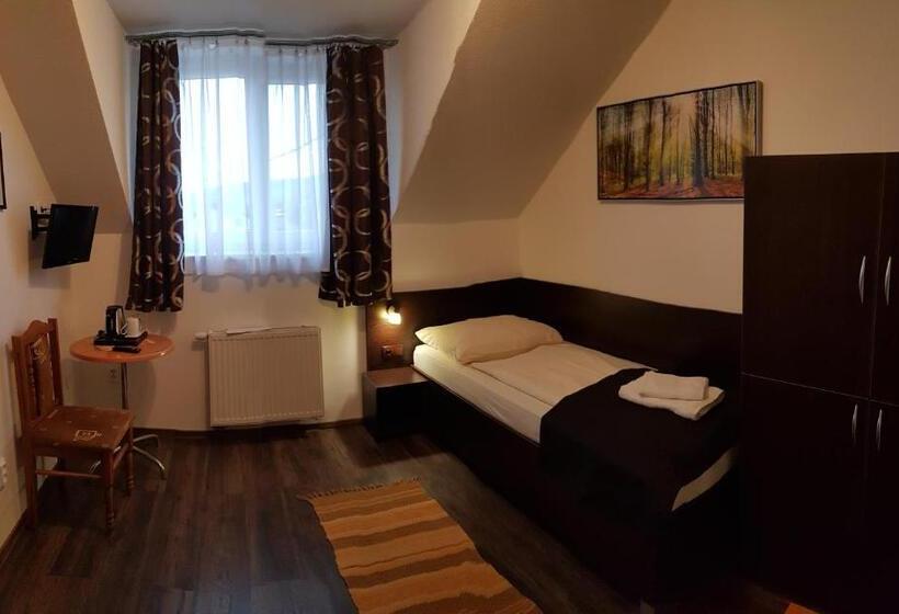 اتاق لوکس یک تخته, Pizzeria Alžbetka