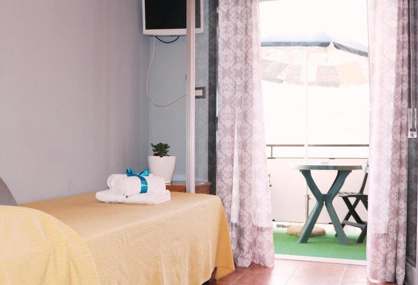اتاق اکونومی یک تخته, B&b La Murina